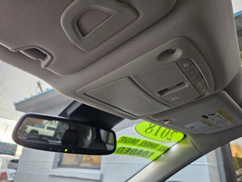 2018 Nissan Rogue SL