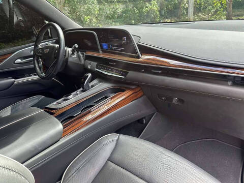 2022 Cadillac Escalade Premium Luxury