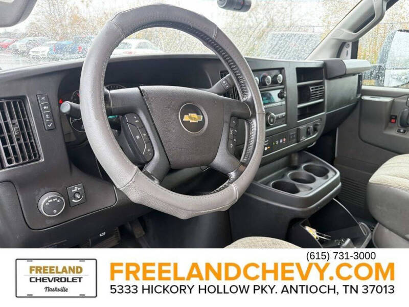 2022 Chevrolet Express 3500