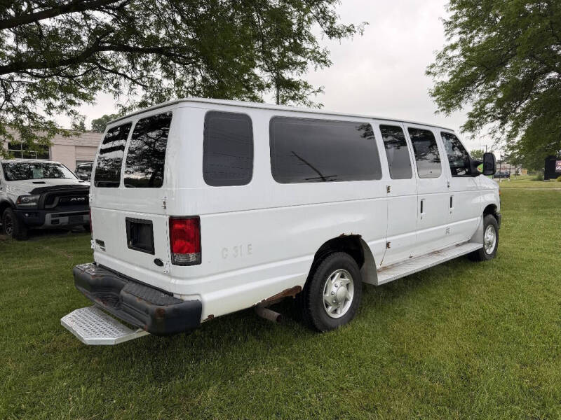 2013 Ford E-Series