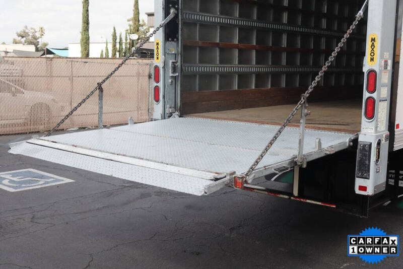 2019 International DuraStar 4300