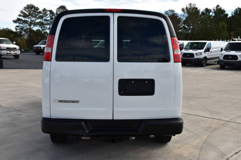 2017 Chevrolet Express LS 2500