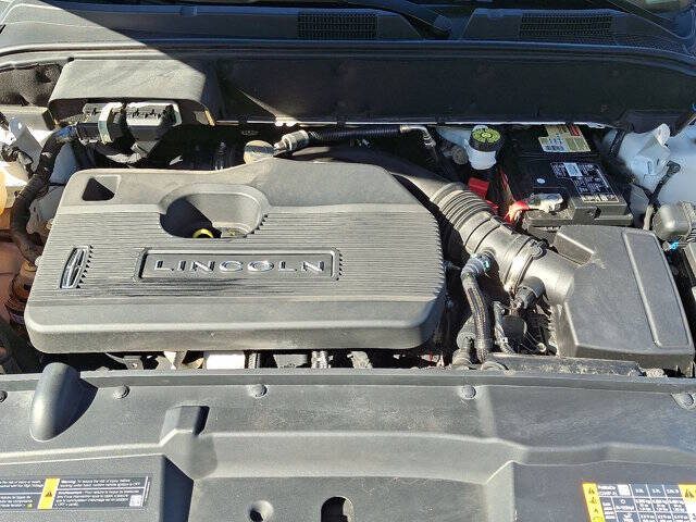 2019 Lincoln Nautilus Select