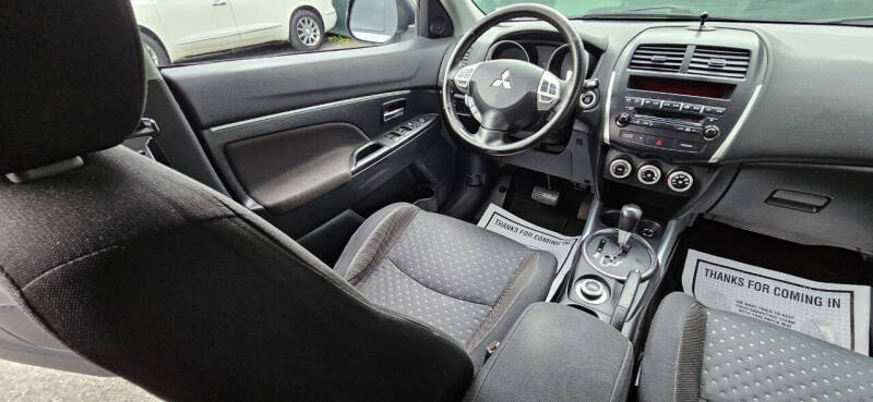2011 Mitsubishi Outlander Sport SE