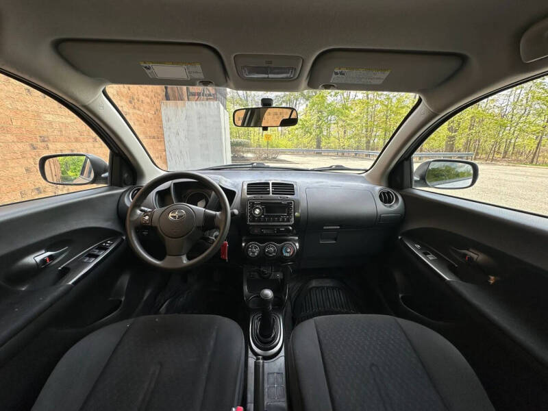 2009 Scion xD