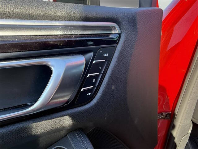 2019 Porsche Macan S