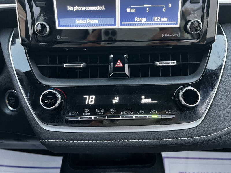 2022 Toyota Corolla Hatchback SE