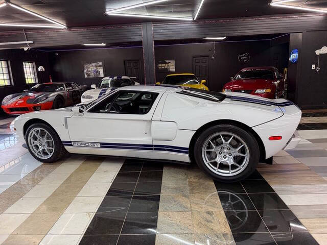 2005 Ford GT