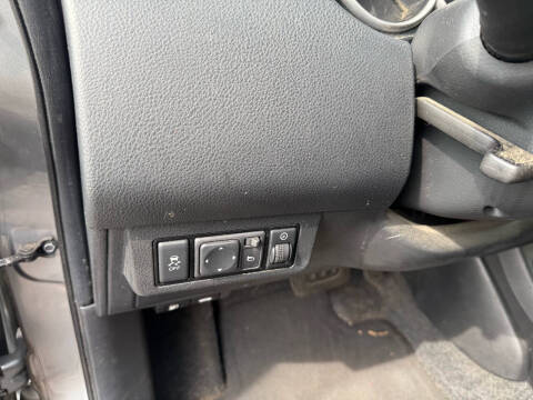 2012 Nissan Versa 1.8 S