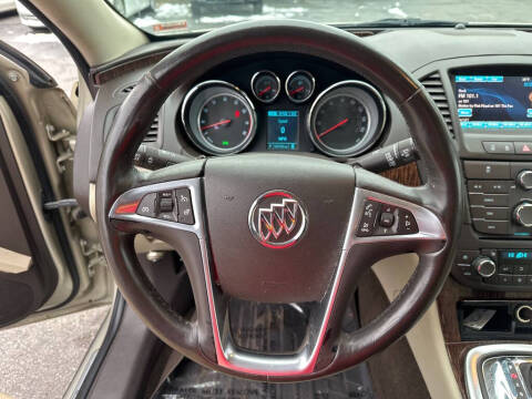 2013 Buick Regal Premium 1