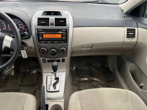 2012 Toyota Corolla LE