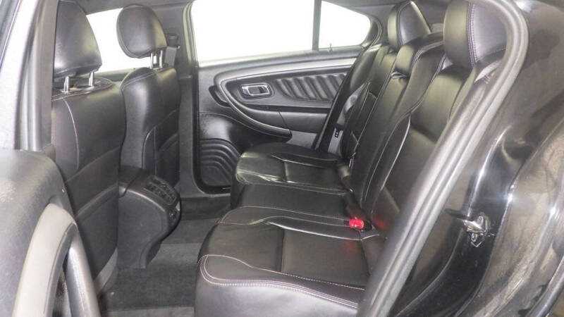 2018 Ford Taurus SEL