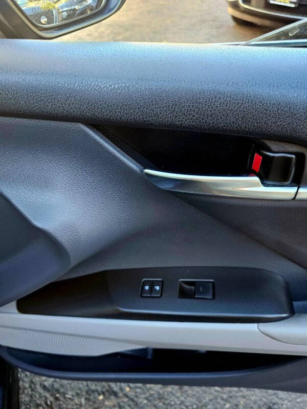 2021 Toyota Camry SE Nightshade