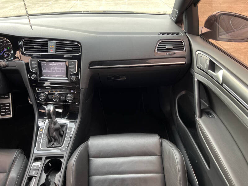 2015 Volkswagen Golf R 4Motion