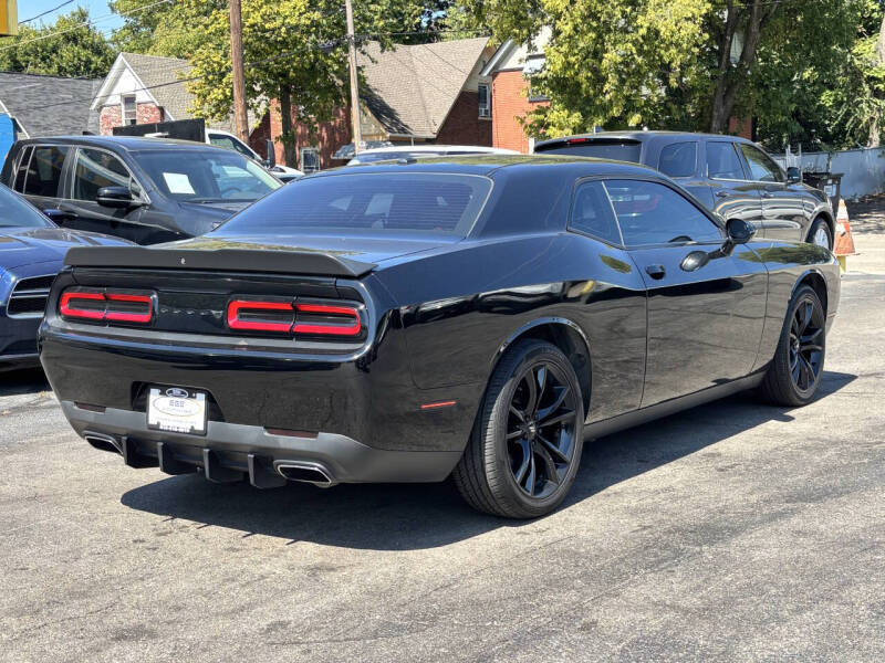 2018 Dodge Challenger SXT