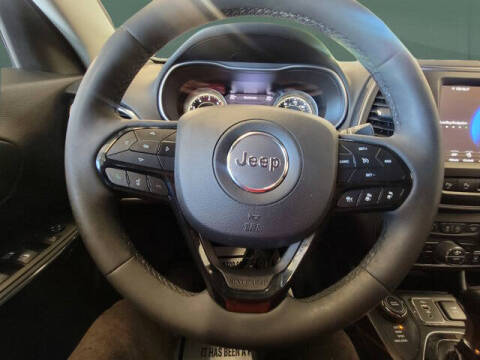 2023 Jeep Cherokee Altitude Lux