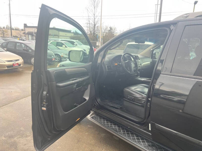 2008 Nissan Armada SE
