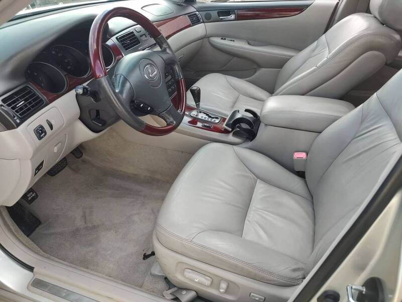 2004 Lexus ES 330