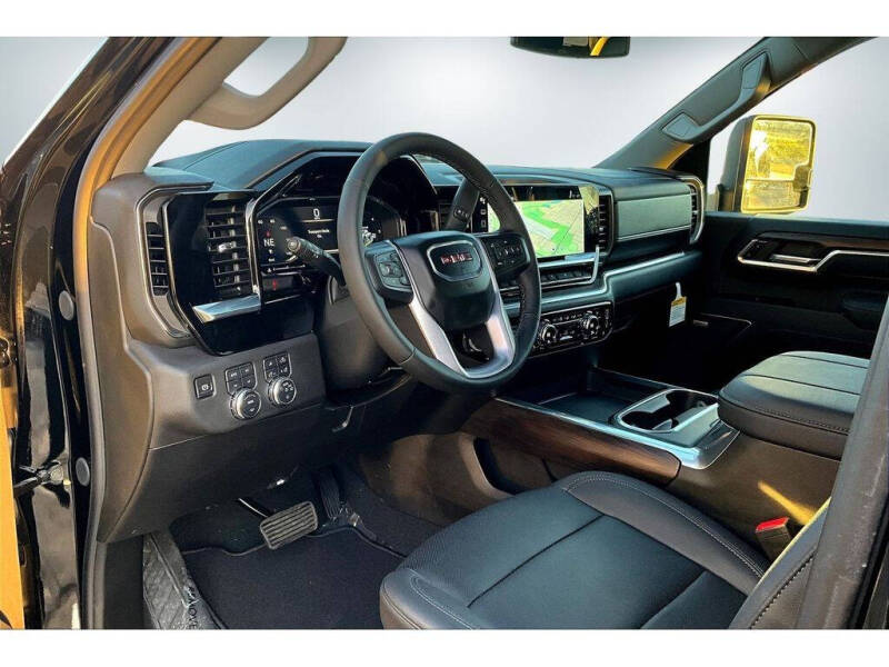 2025 GMC Sierra 2500HD