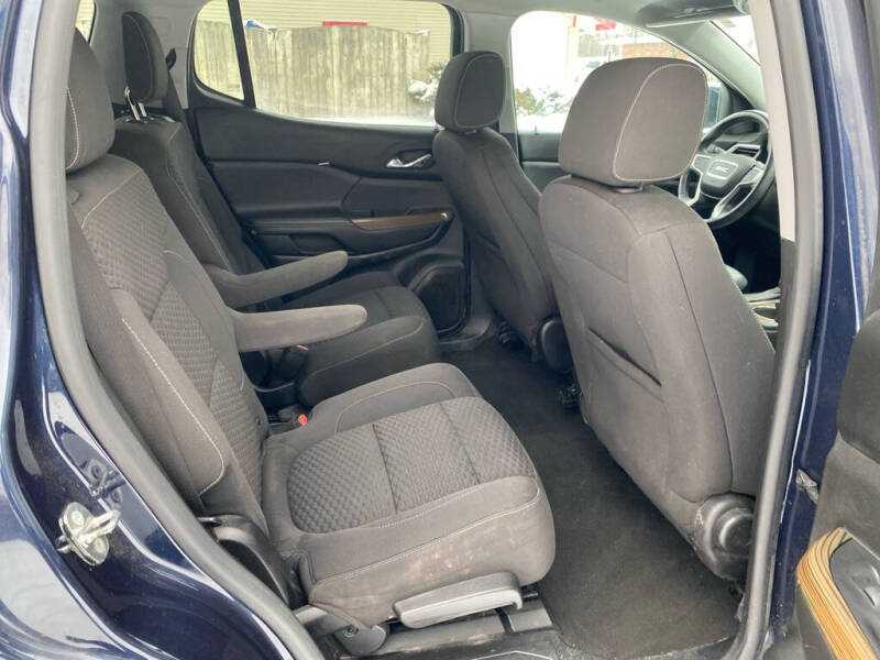 2017 GMC Acadia SLE-2