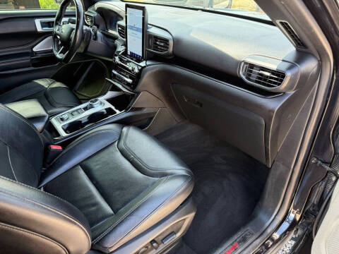 2022 Ford Explorer ST