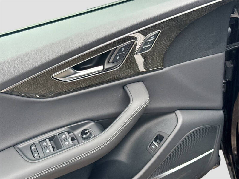 2026 Audi Q8 quattro Premium Plus 55 TFSI