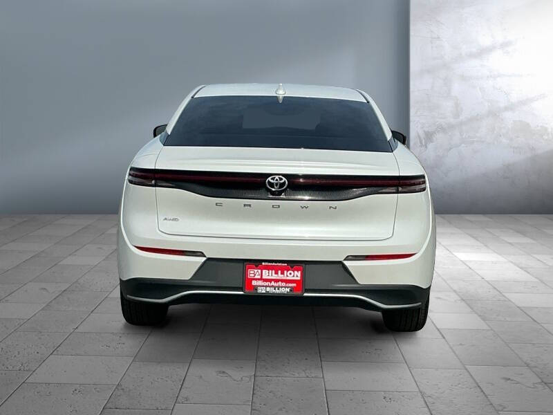 2023 Toyota Crown XLE