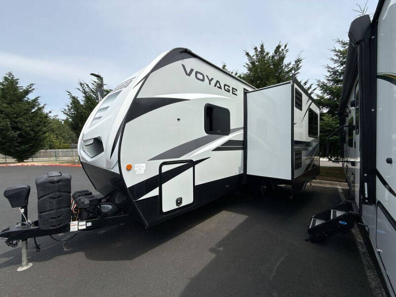 2020 Winnebago Voyage