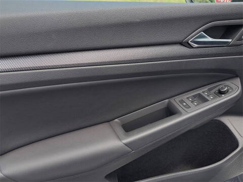 2025 Volkswagen Golf GTI SE