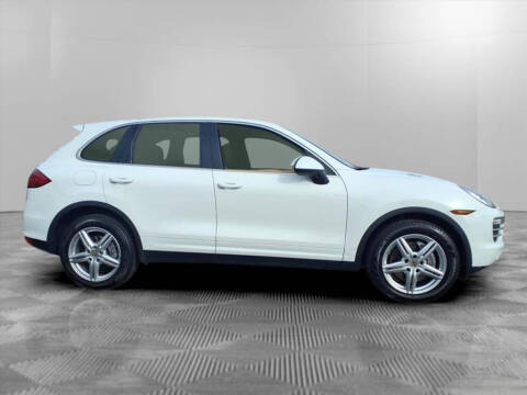 2014 Porsche Cayenne Platinum