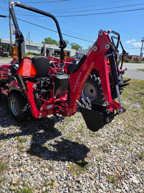 2025 Mahindra 1120 HST w/ Loader and Backhoe