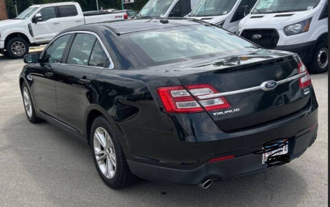 2015 Ford Taurus SEL