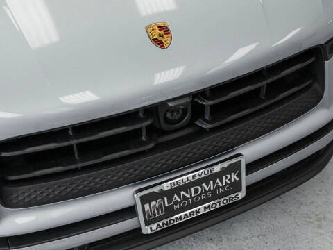 2024 Porsche Macan T