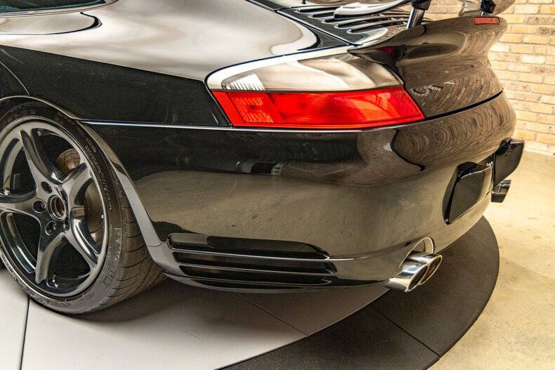 2003 Porsche 911