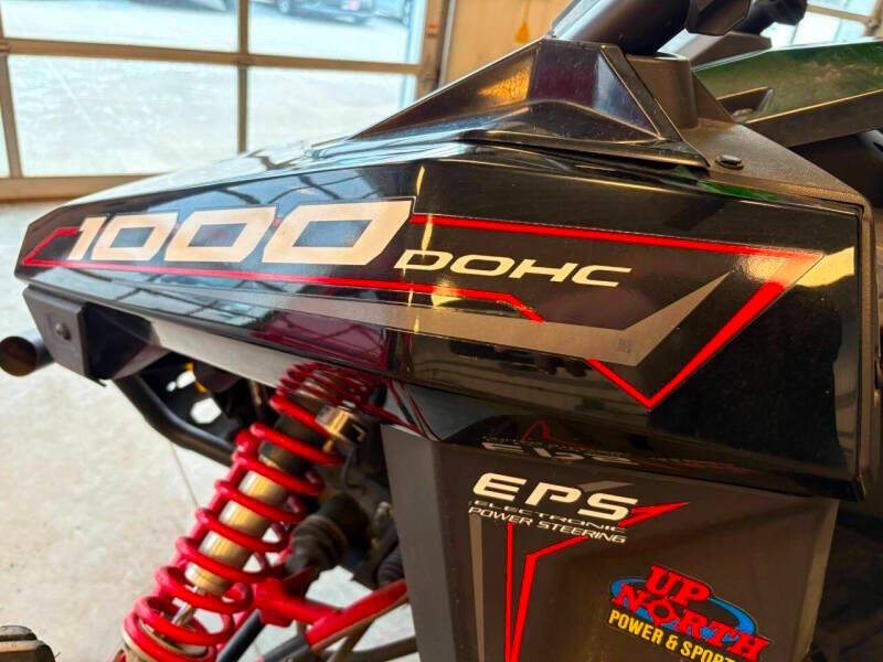 2018 Polaris Razor