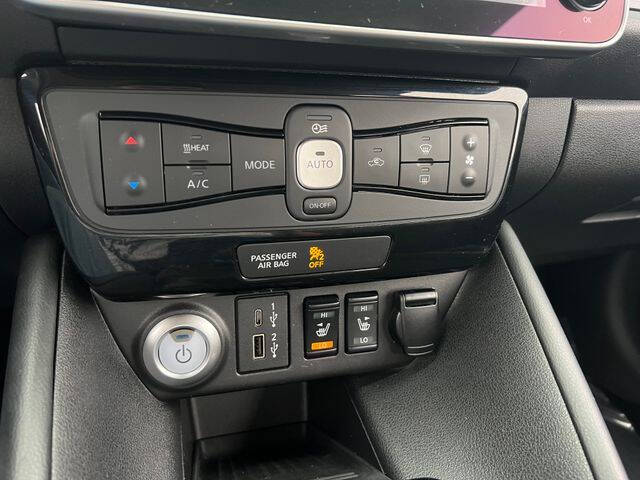 2022 Nissan LEAF SL PLUS