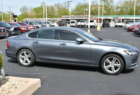 2017 Volvo S90 T5 Momentum