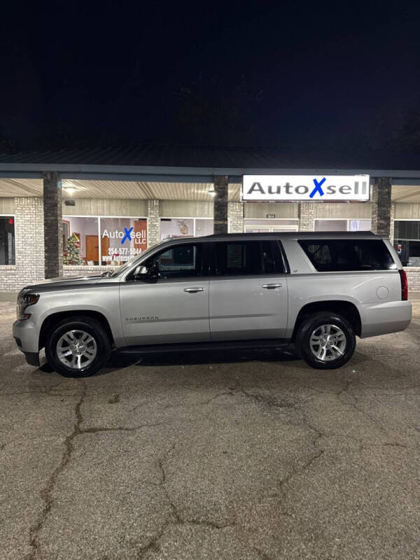 2018 Chevrolet Suburban LT's photo