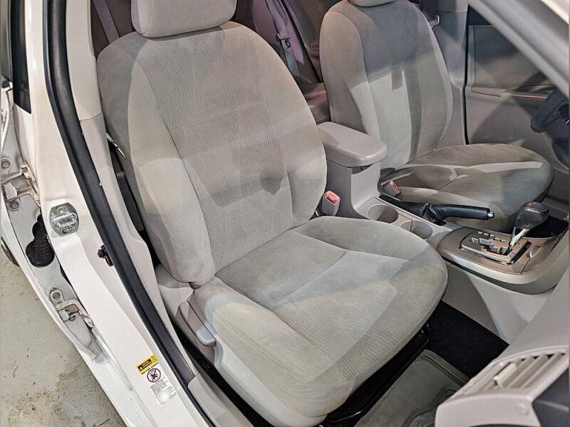 2012 Toyota Corolla LE