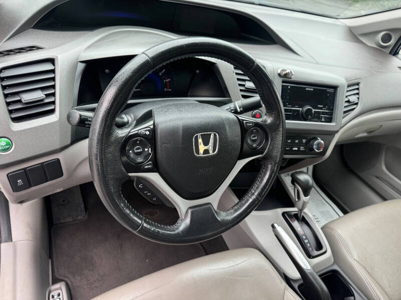 2012 Honda Civic EX-L photo 25