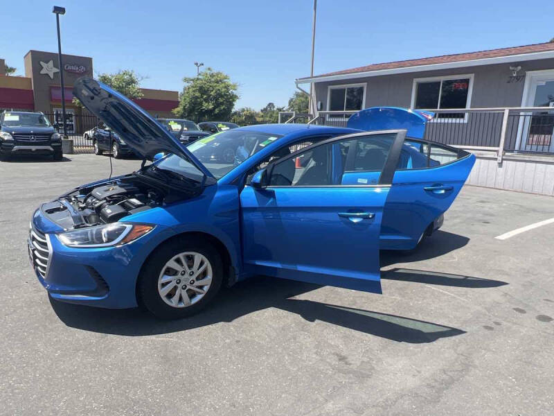 2018 Hyundai Elantra