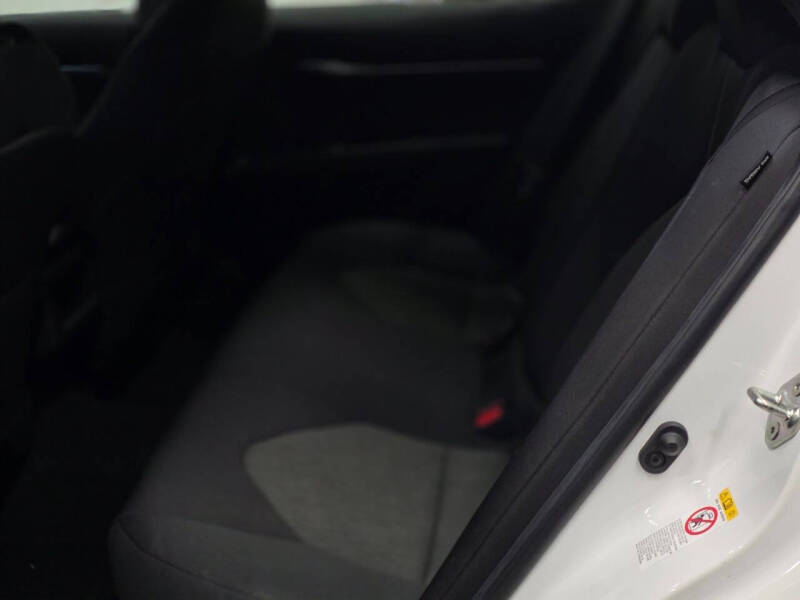 2018 Toyota Camry LE