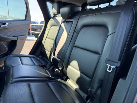 2023 Ford Escape Platinum