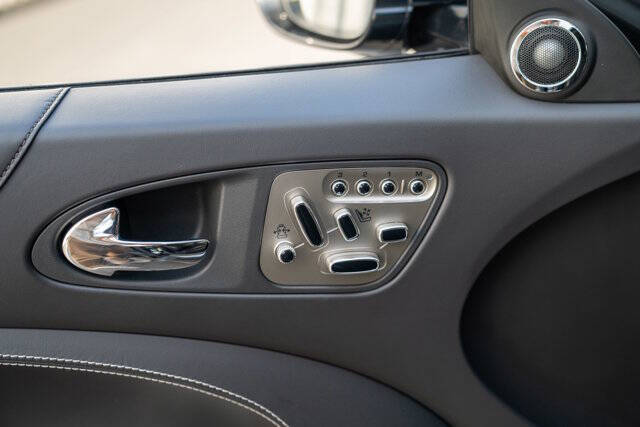 2010 Jaguar XK 13