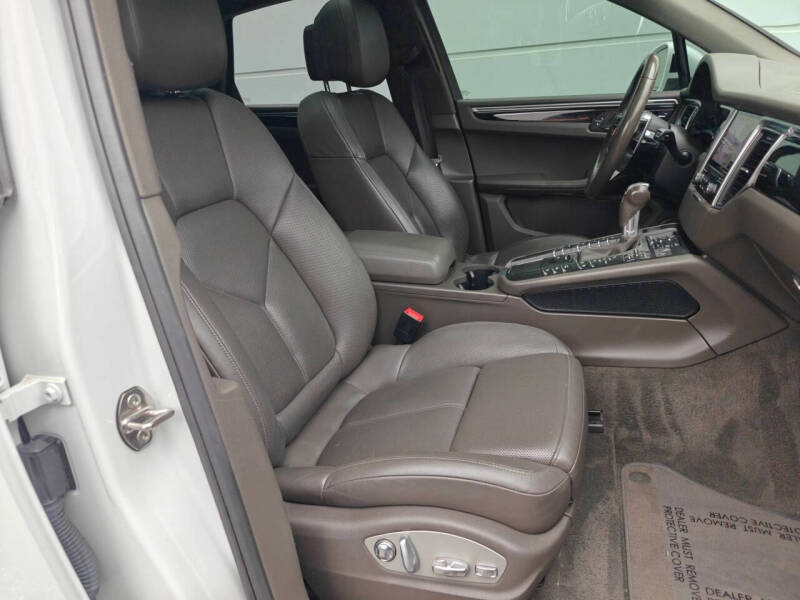 2018 Porsche Macan