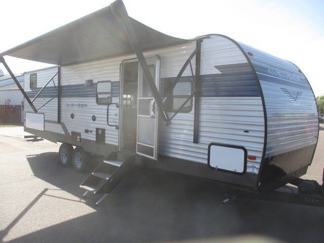 2022 SOLD Forest River Prime Time Avenger 27DBS