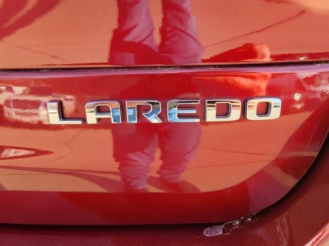 2022 Jeep Grand Cherokee L Laredo
