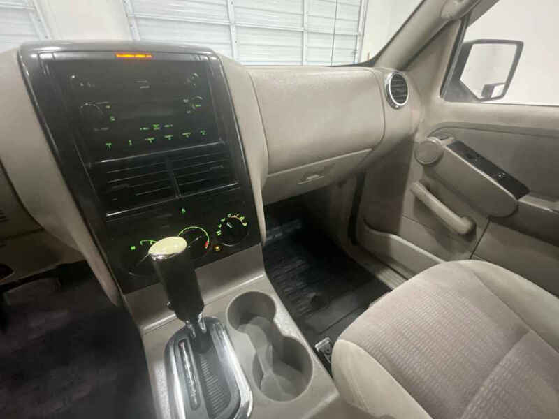2007 Ford Explorer Sport Trac XLT