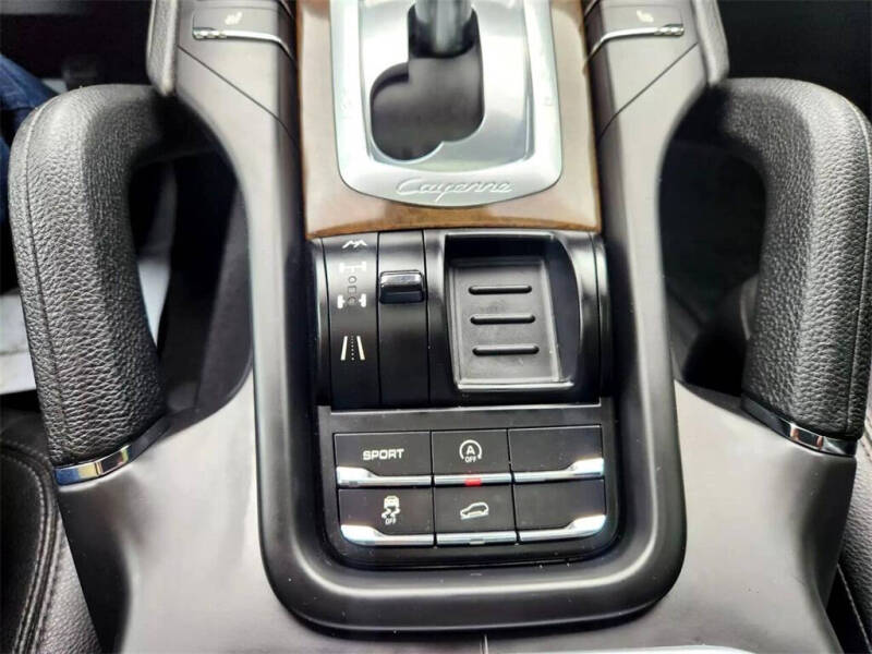 2012 Porsche Cayenne Tiptronic