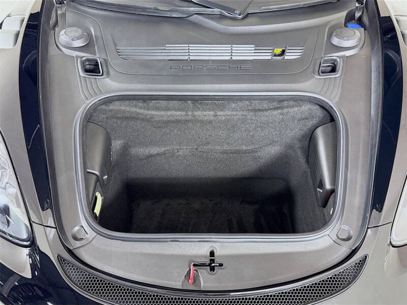 2024 Porsche 718 Cayman GT4 RS